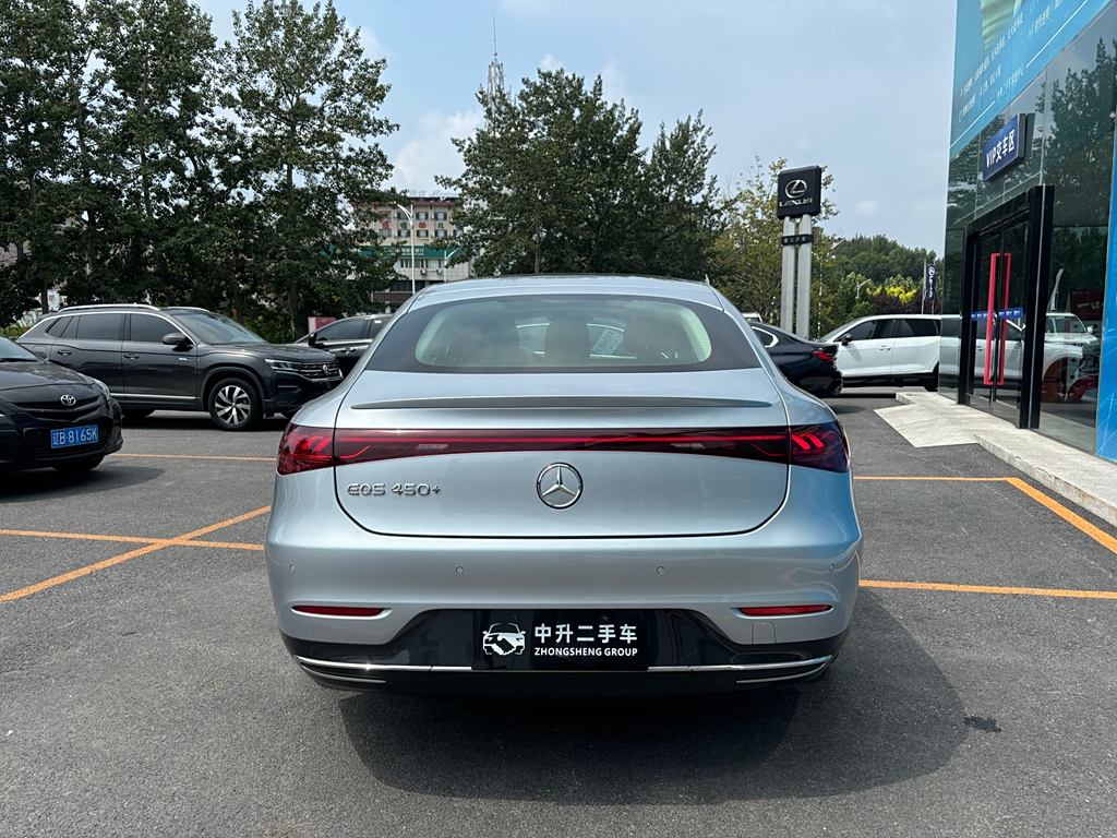 Mercedes-Benz EQS 2022 450+