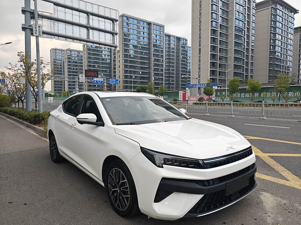 Jianghuai A5 PLUS 2023 1.5T Автоматическая