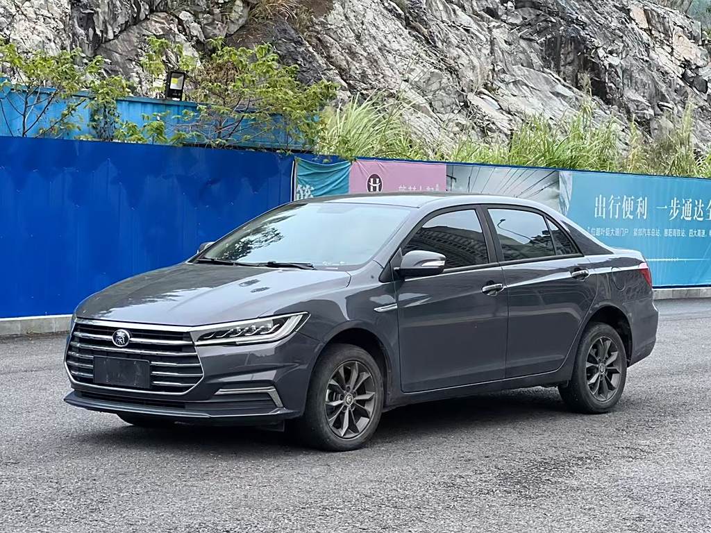 BYD Qin 2019 1.5L Автоматическая Luxury