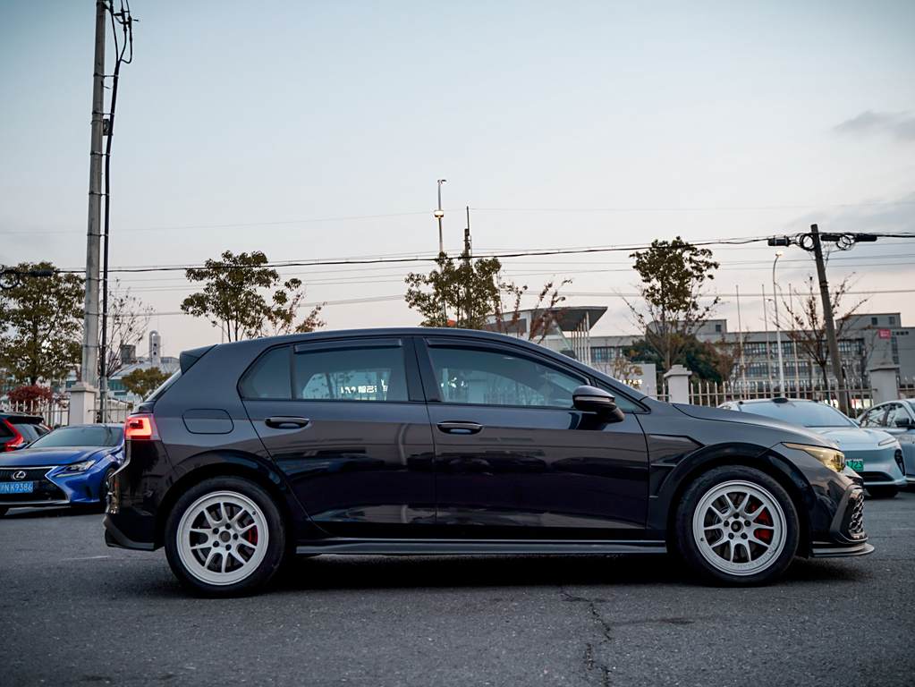 Volkswagen GolfGTI 2021 380TSI DSG GTI