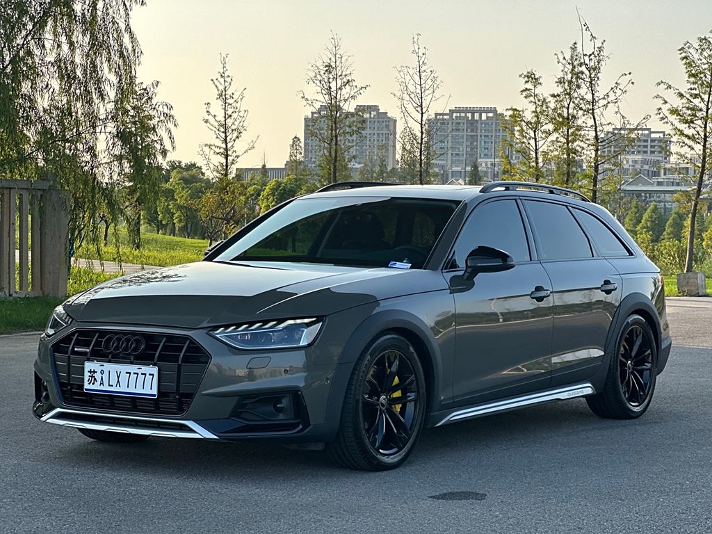 Audi A4 2023 allroad quattro