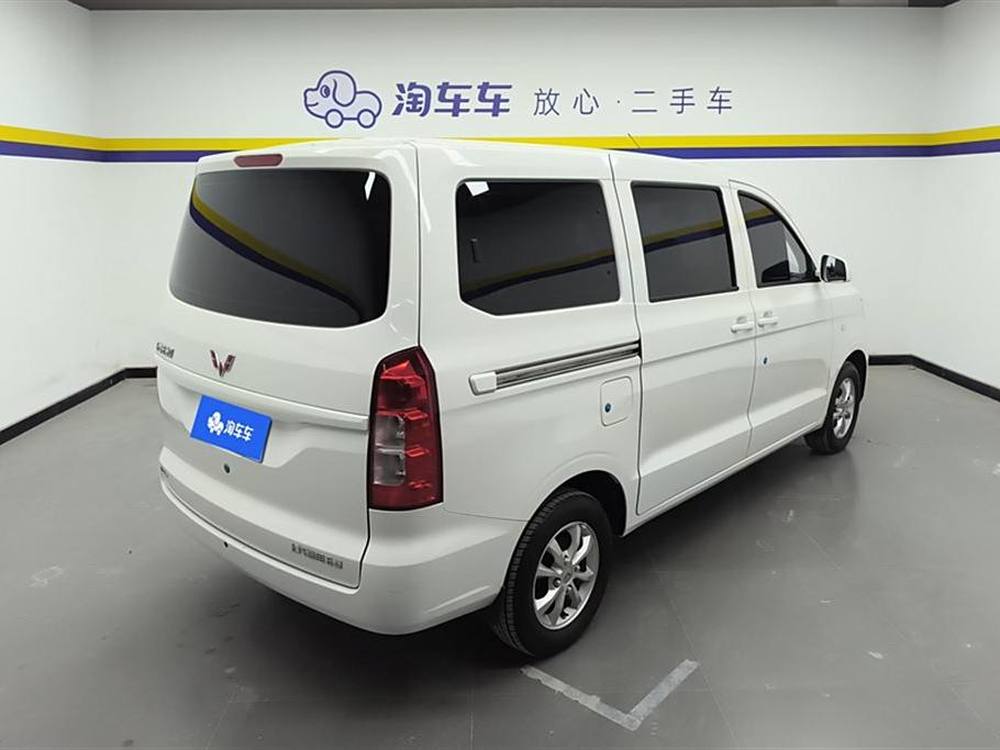 Wuling Hongguang V 2022 1.5LElectric (Volkswagen ID. series)LAR