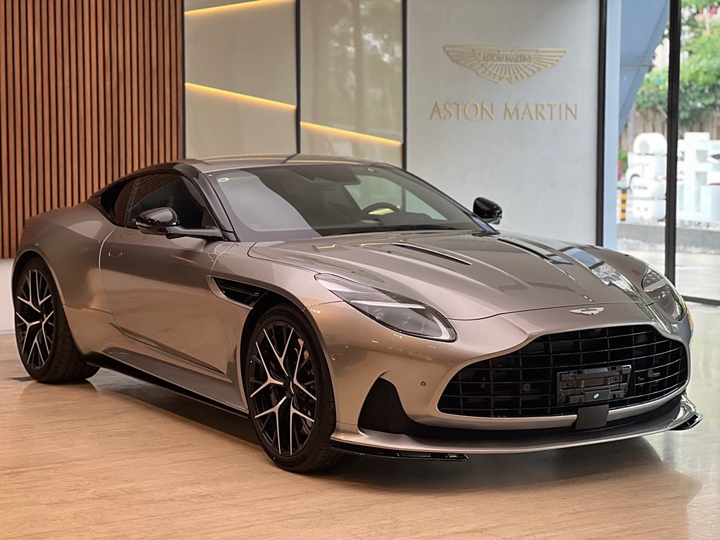 Aston Martin DB12 2025 4.0T V8 Coupe