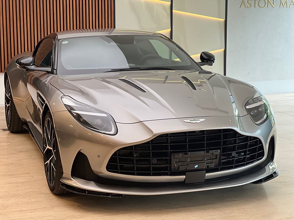 Aston Martin DB12 2025 4.0T V8 Coupe