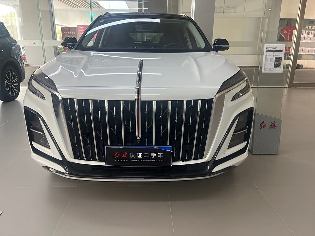 Hongqi HS3 2023 2.0T  Полный привод