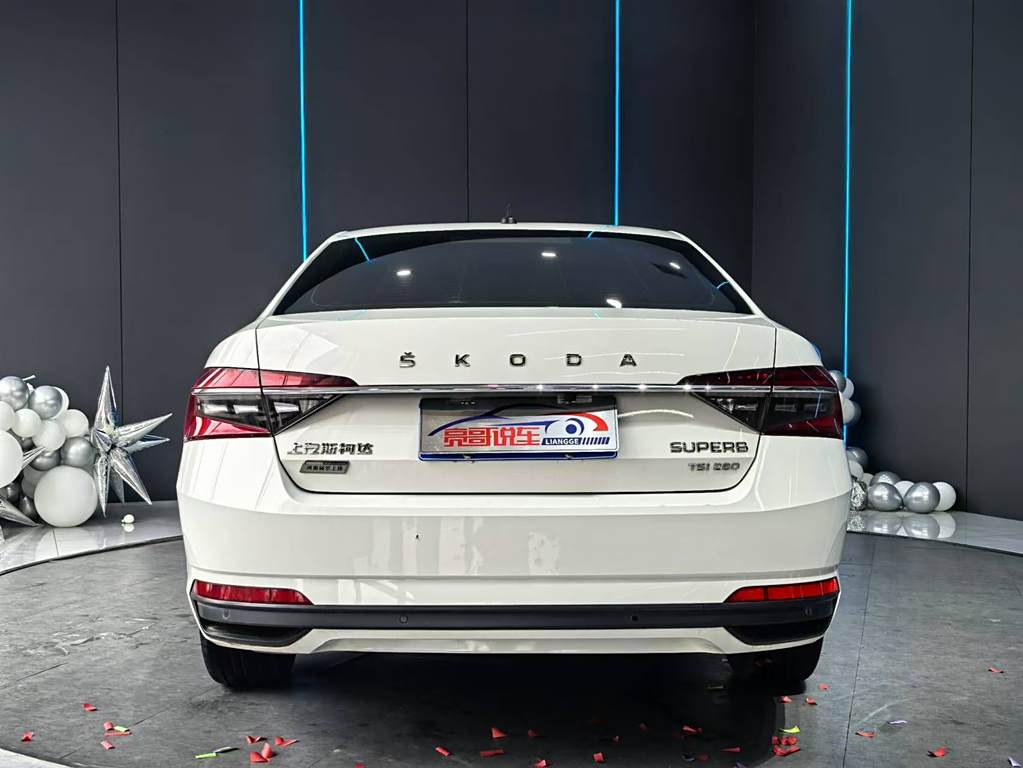 Skoda Superb 2019 TSI280 DSG