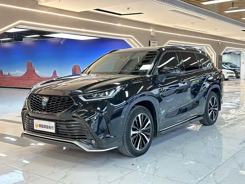 Toyota Crown Land Cruiser 2022 2.5L HEV Полный привод