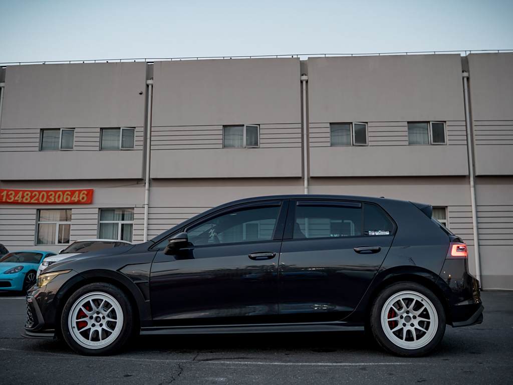 Volkswagen GolfGTI 2021 380TSI DSG GTI