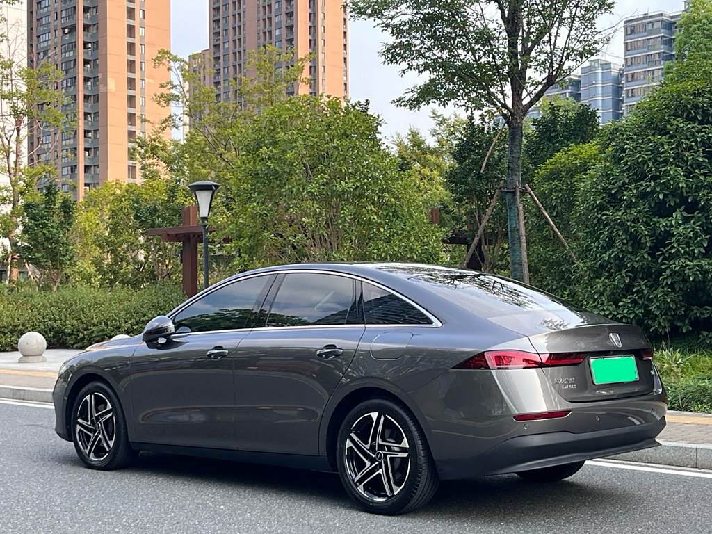 Roewe D7 2023 DMH 125km