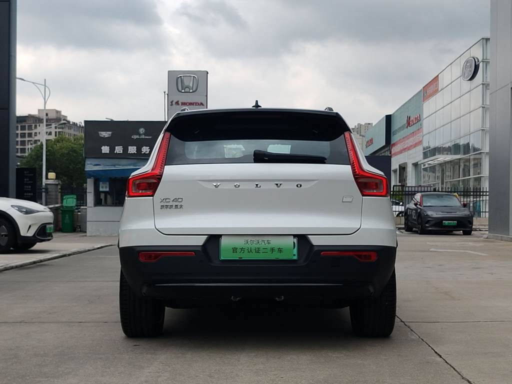 Volvo XC40 New Energy 2023  PRO