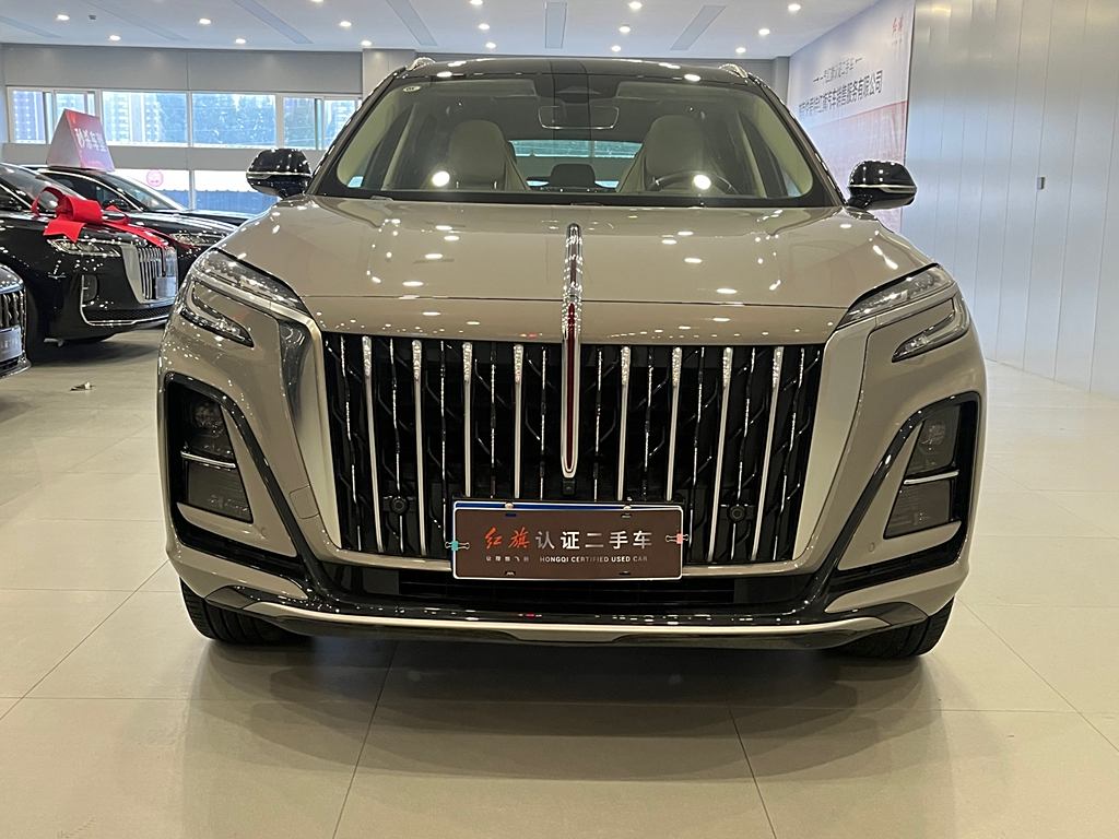 Hongqi HS3 2023 2.0T  Полный привод