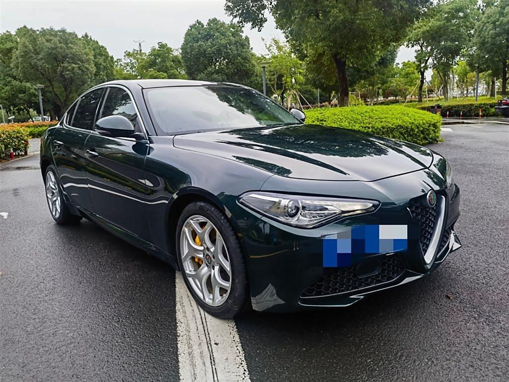 Alfa Romeo Giulia 2020 2.0T 280HP VIRTU