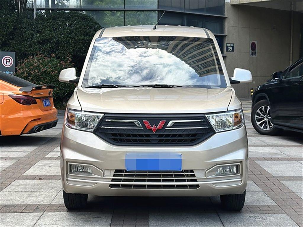 Wuling Hongguang V 2022 1.5LElectric (Volkswagen ID. series)LAR