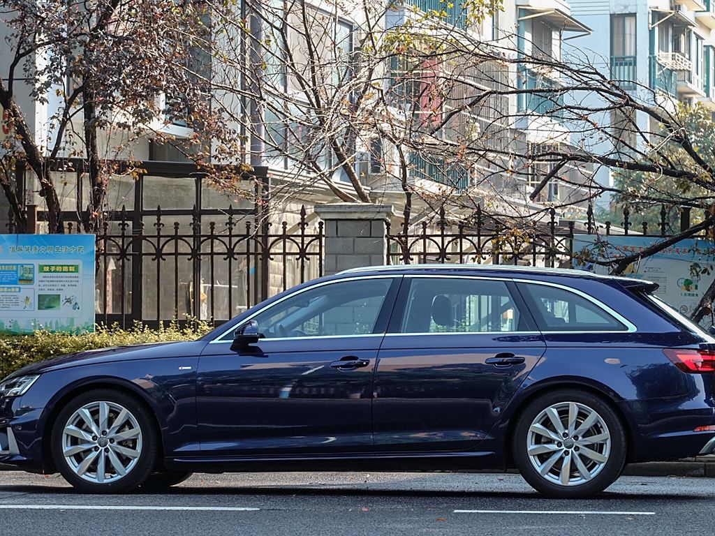 Audi A4 2020 Avant  40 TFSI