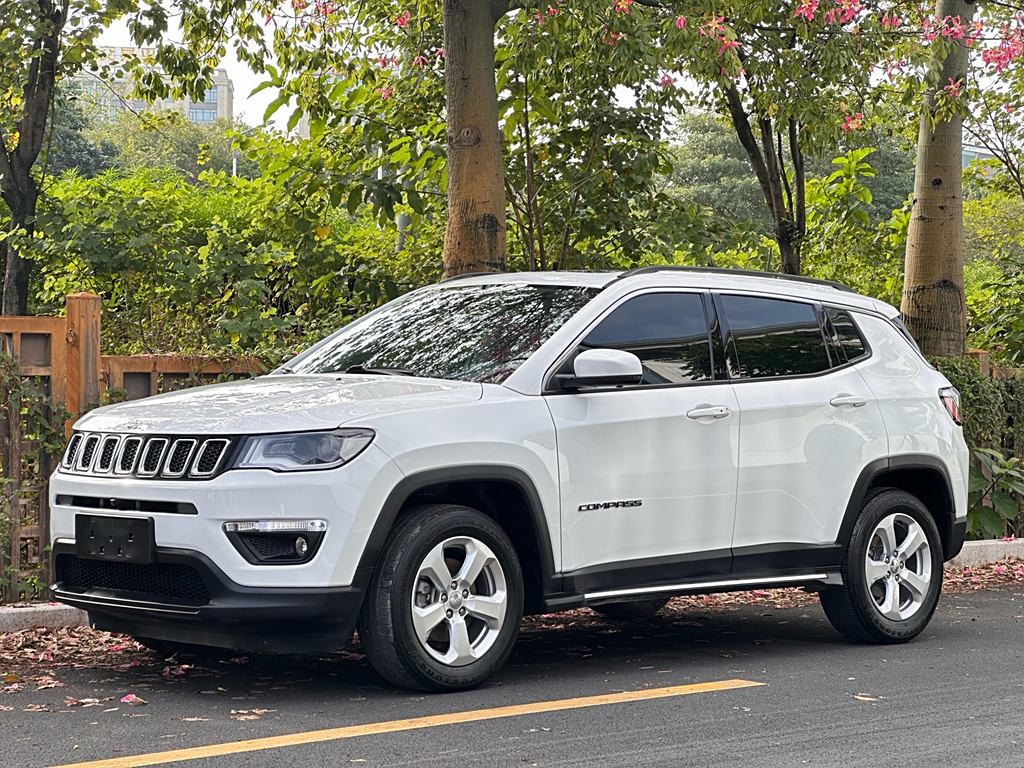 Jeep Compass 2019 200TS Автоматическая-