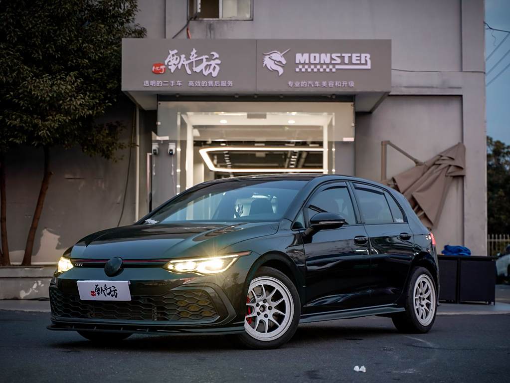 Volkswagen GolfGTI 2021 380TSI DSG GTI