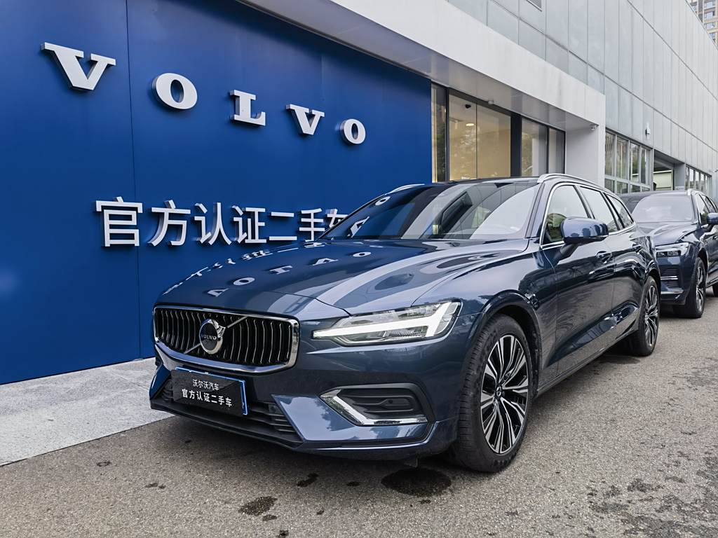 Volvo V60 2023 B5