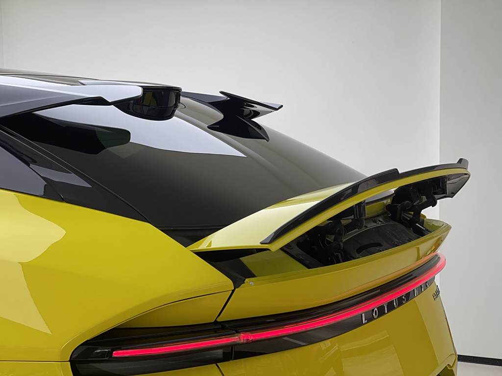 Lotus Eletre 2023 ELETRE S+