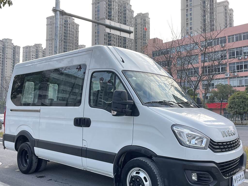 Iveco Eurocargo 2021 2.0T РучнаяF1A