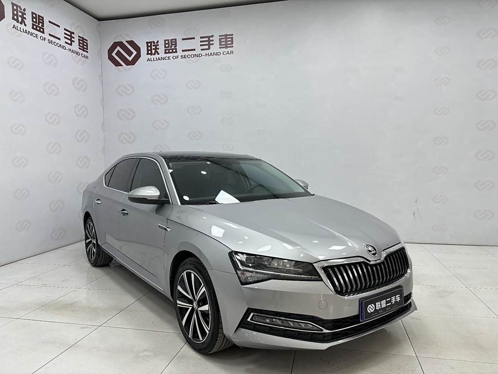 Skoda Superb 2019  TSI330 DSG