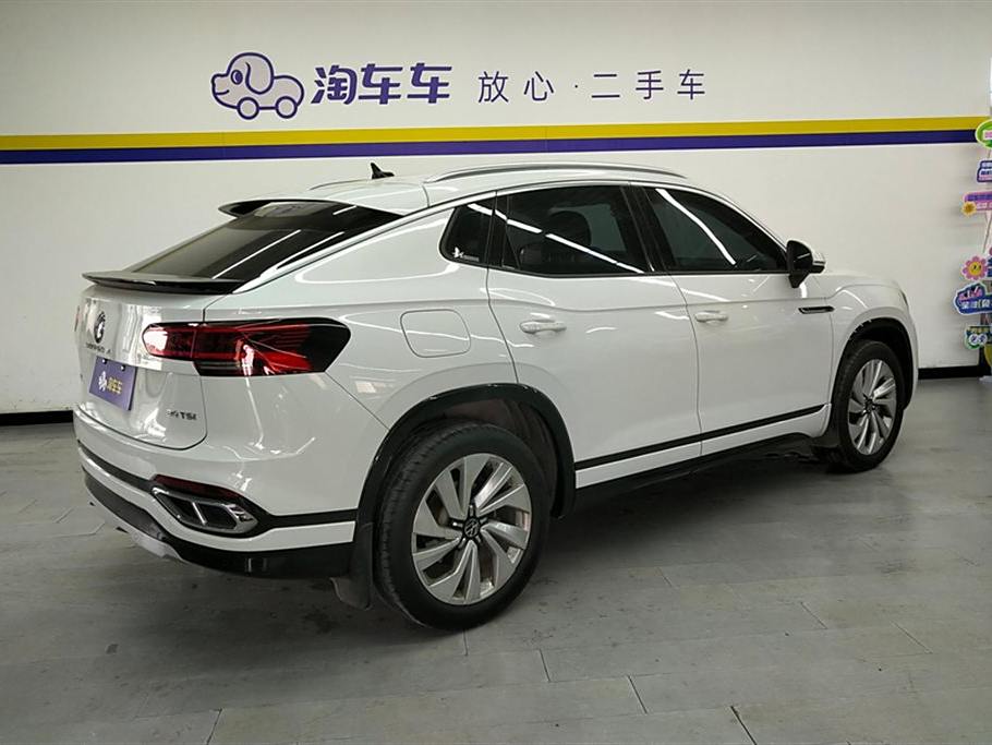 Volkswagen TayronX 2020 330TSI