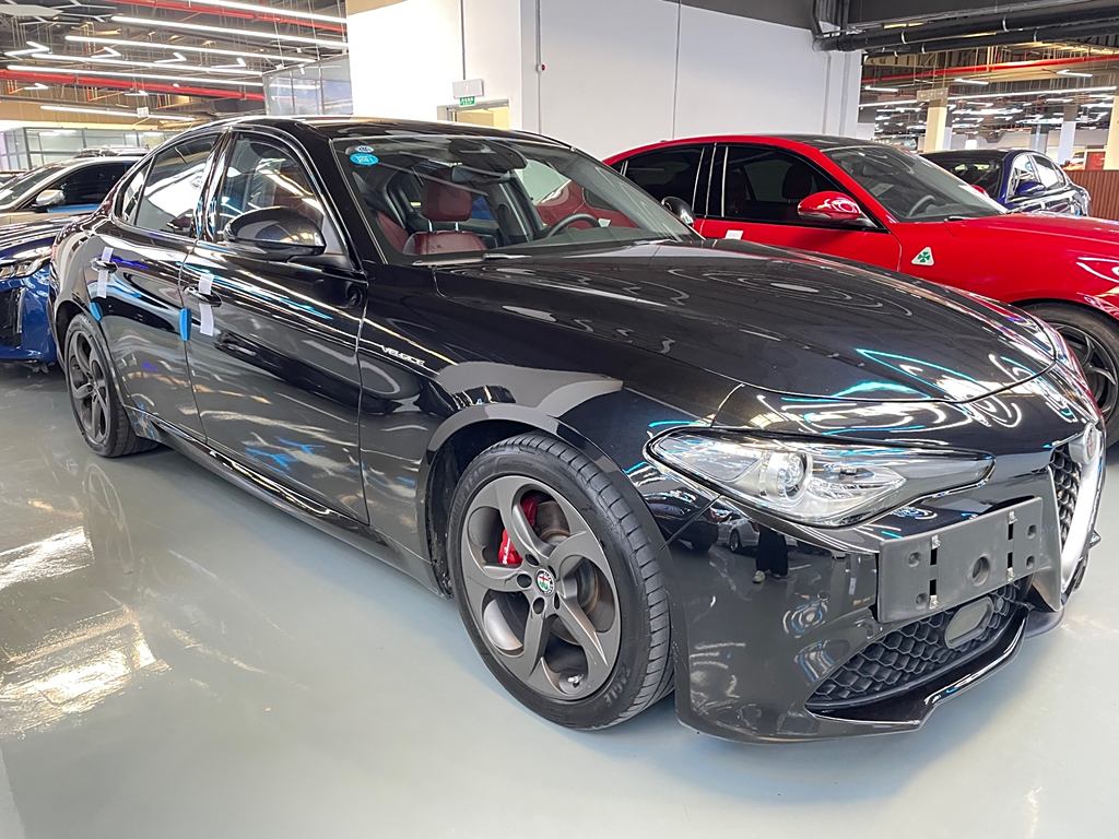 Alfa Romeo Giulia 2020 2.0T 280HP