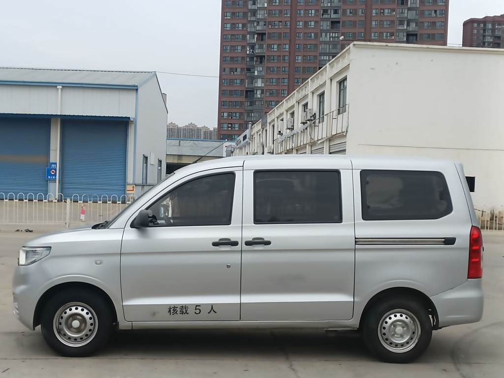 Wuling Hongguang V 2019 1.5L Euro VI LAR