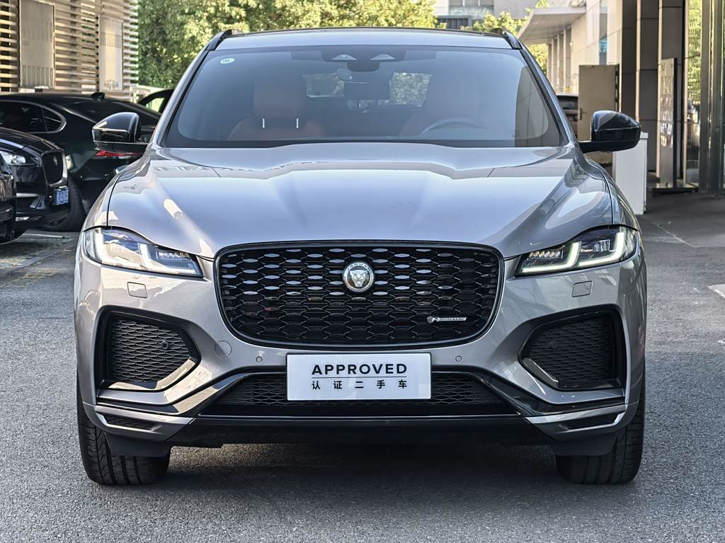 Jaguar F-PACE 2024 P250 R-Dynamic SE