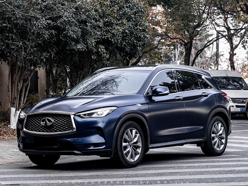 Infiniti QX50 2020  2.0T  Полный привод