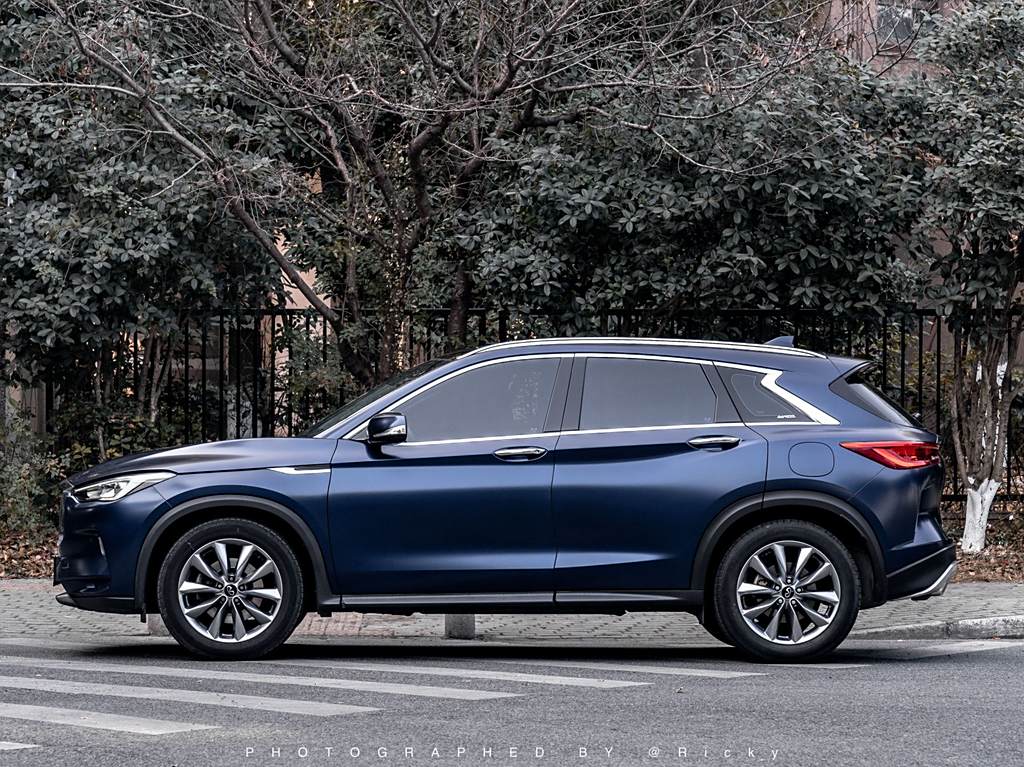 Infiniti QX50 2020  2.0T  Полный привод