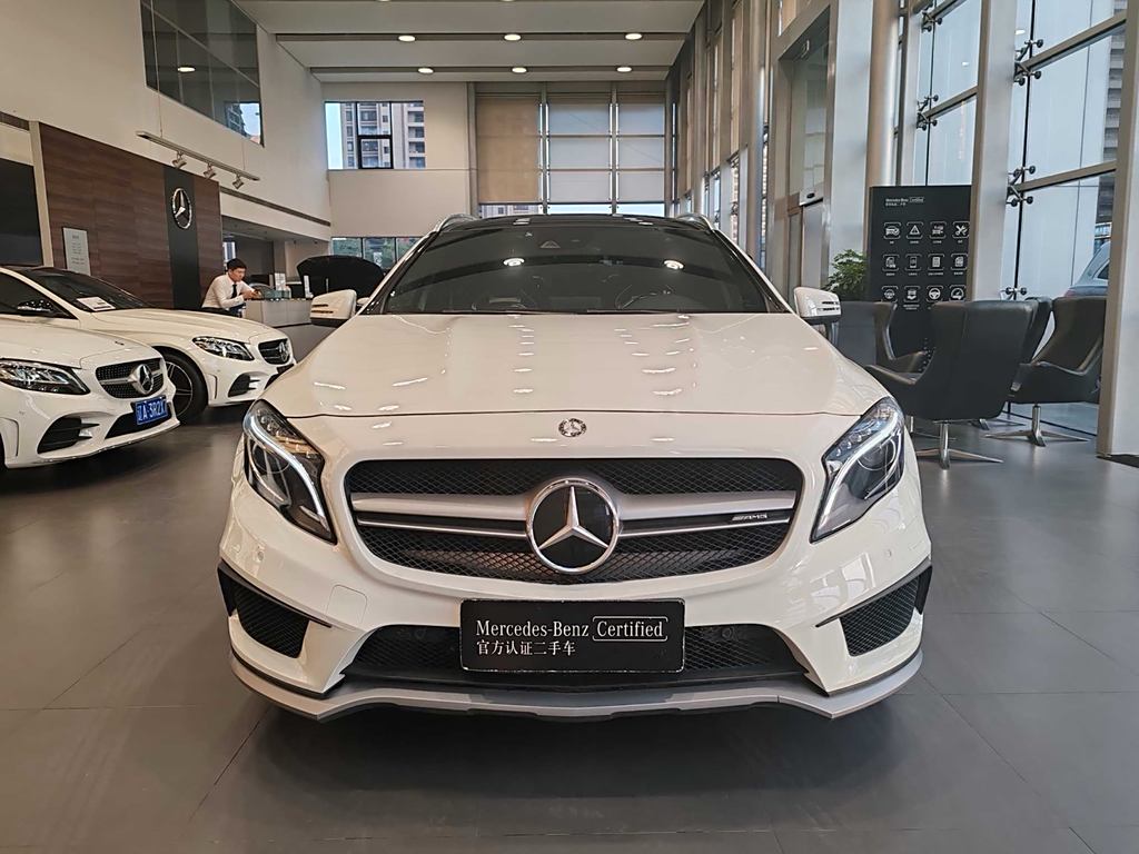 Mercedes-Benz GLA AMG 2015 AMG GLA 45 4MATIC