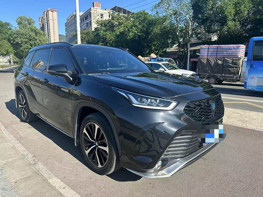 Toyota Crown Land Cruiser 2023 2.5L HEV Полный привод