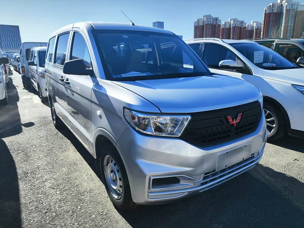 Wuling Hongguang V 2022 1.5LElectric (Volkswagen ID. series)LAR