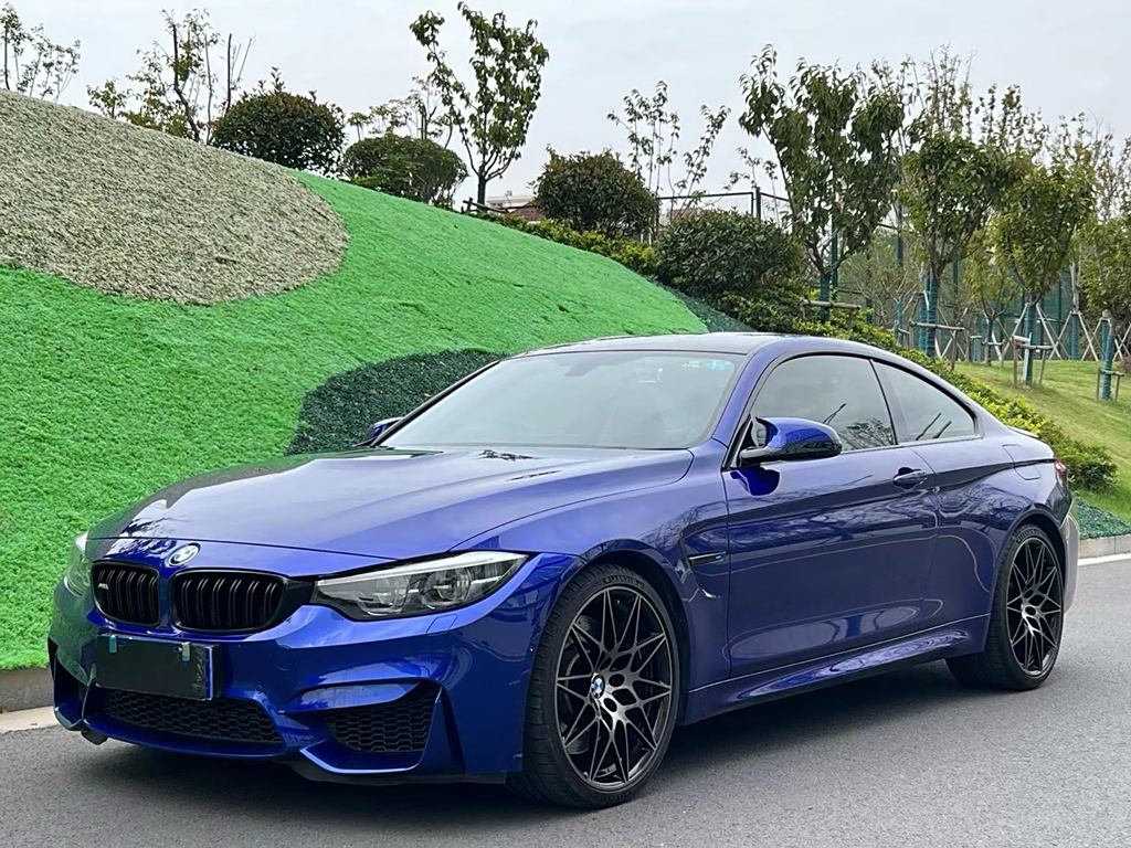 BMW M4 2019 M4Спортивный автомобиль (Sports car)