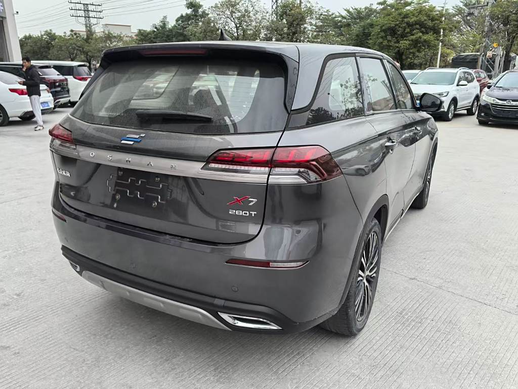 Changan Oshan X7 2020 1.5T Автоматическая Luxury