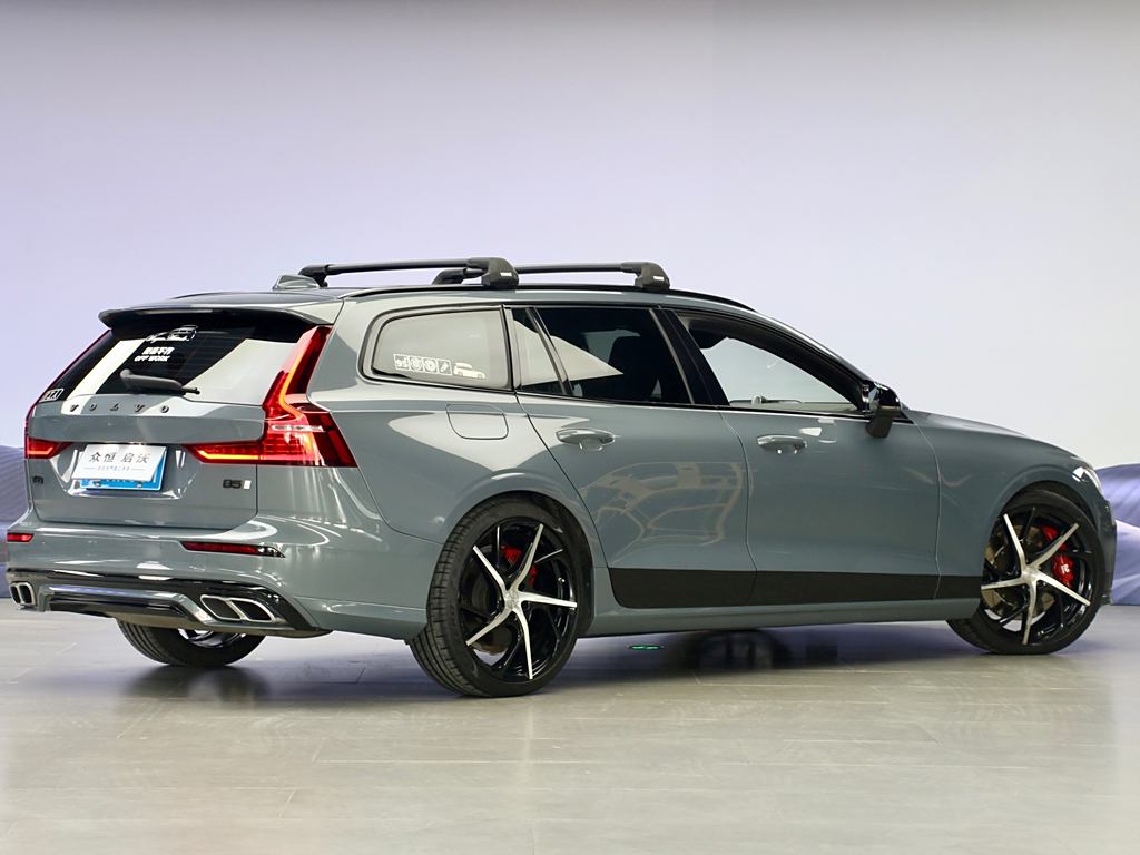 Volvo V60 2022 B5