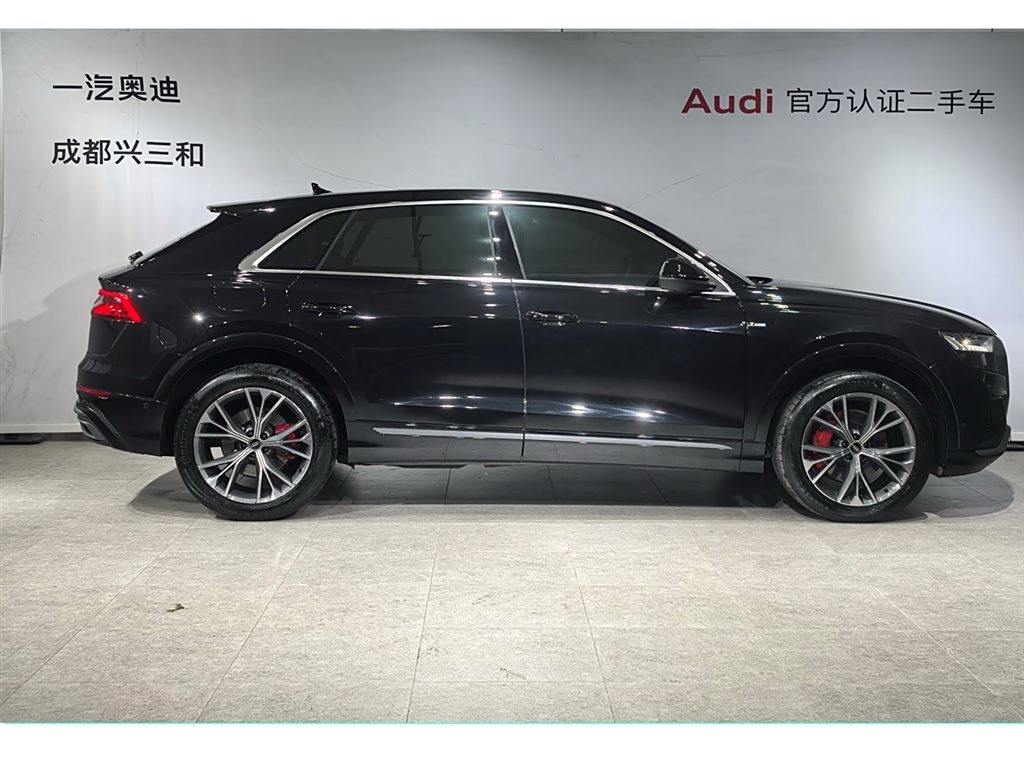 Audi Q8 2022 55 TFSI