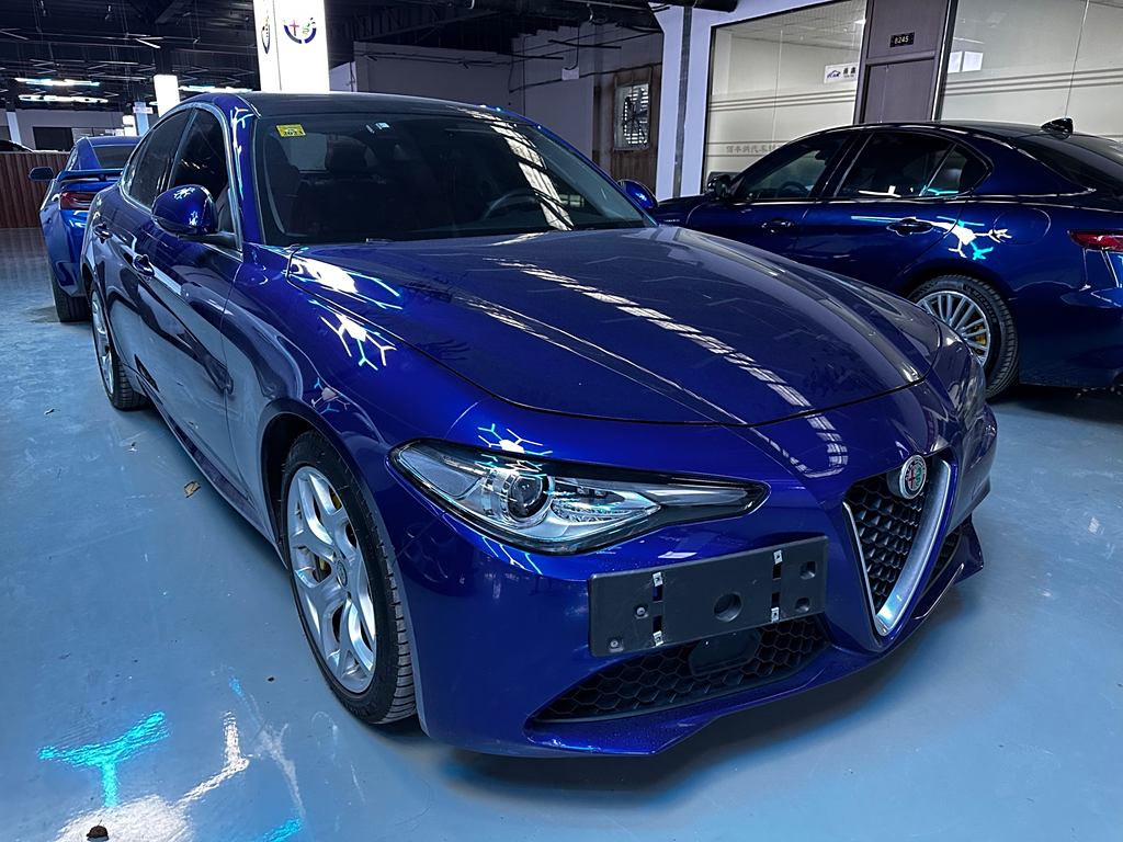 Alfa Romeo Giulia 2020 2.0T 280HP