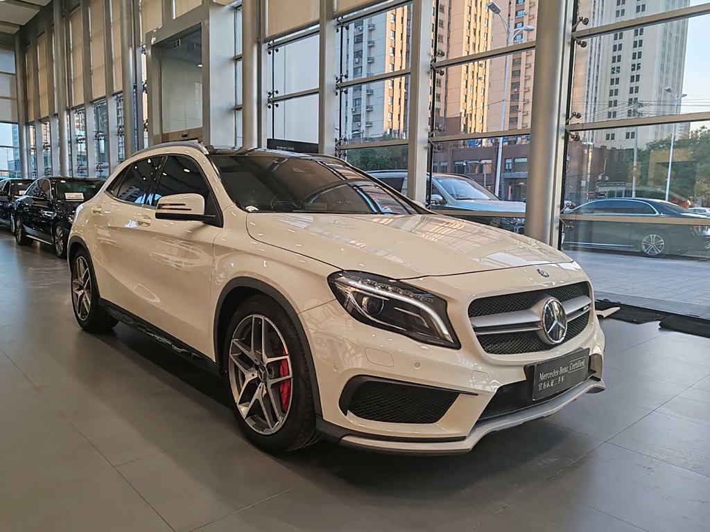 Mercedes-Benz GLA AMG 2015 AMG GLA 45 4MATIC