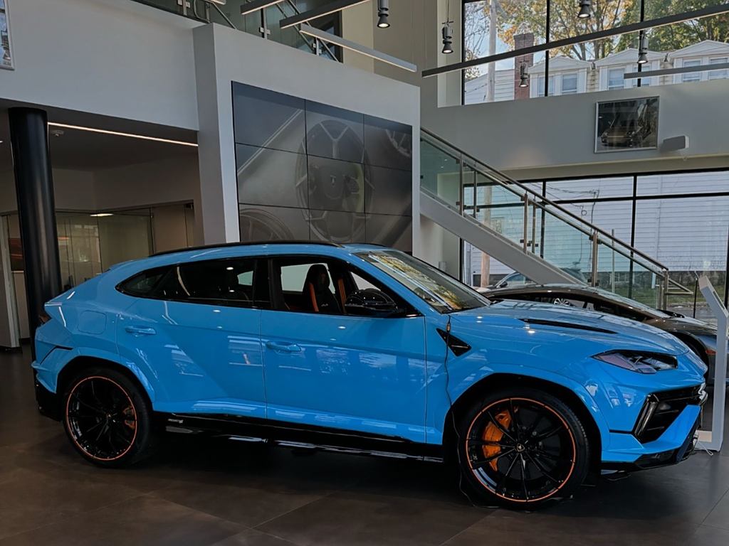 Urus 2023 4.0T V8 S