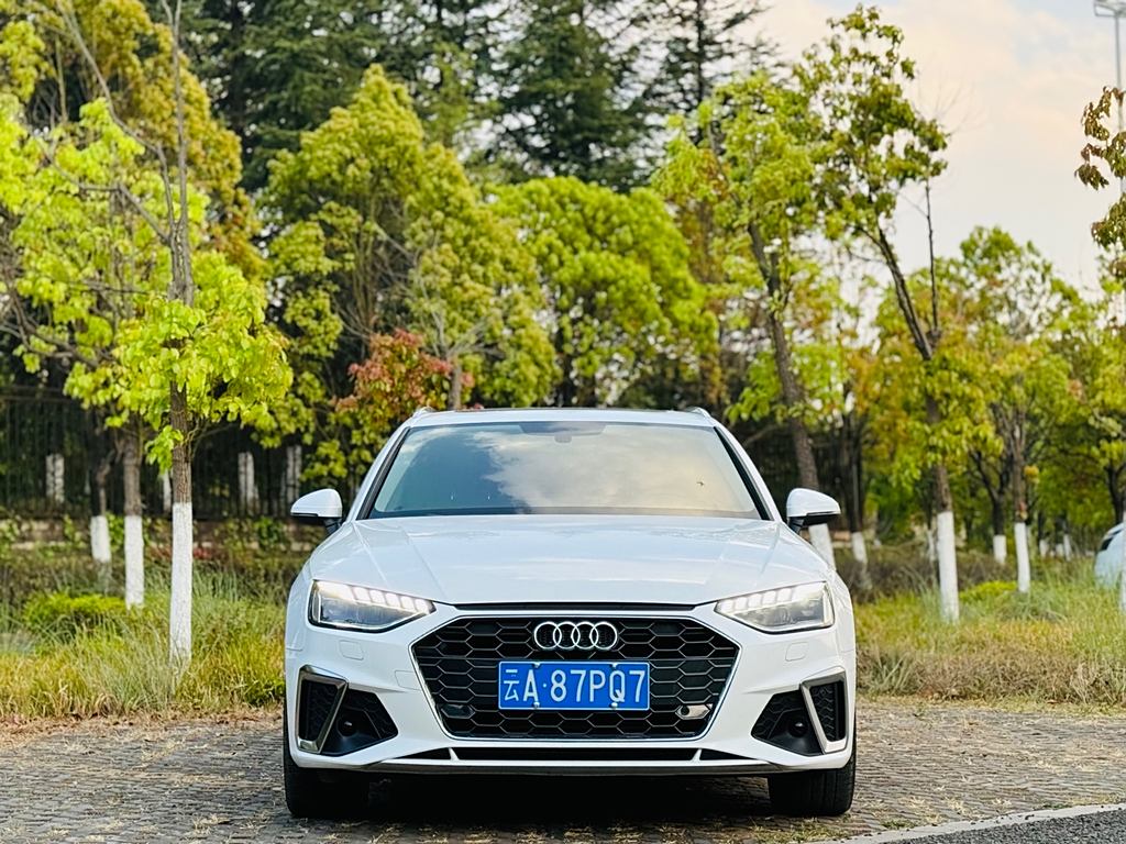 AudiA4 2021 Avant  40 TFSI