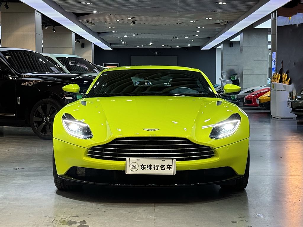 Aston Martin DB11 2019 4.0T V8 Coupe