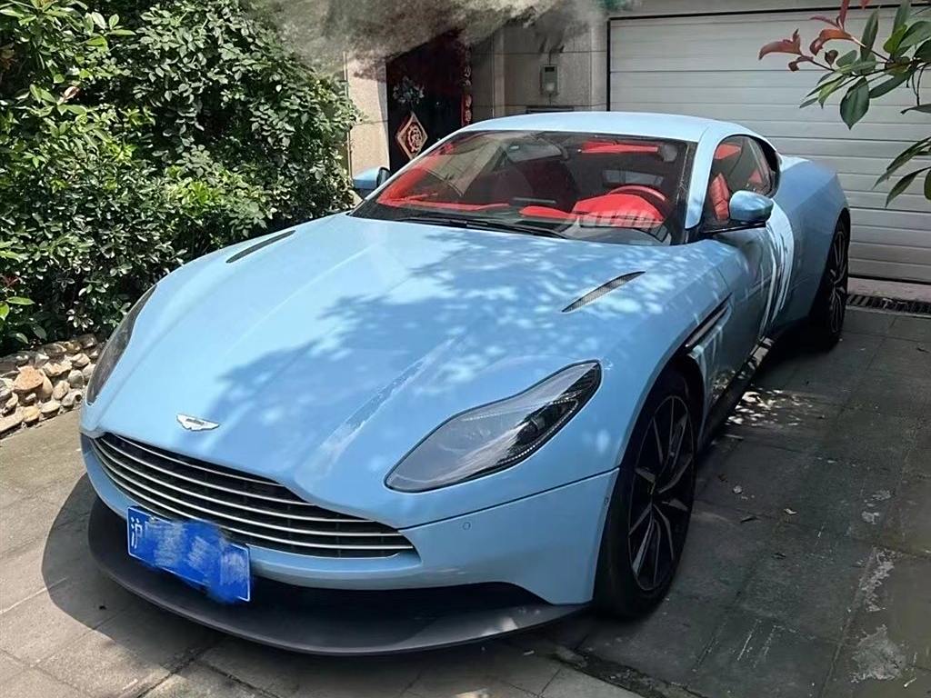 Aston Martin DB11 2019 4.0T V8 Coupe