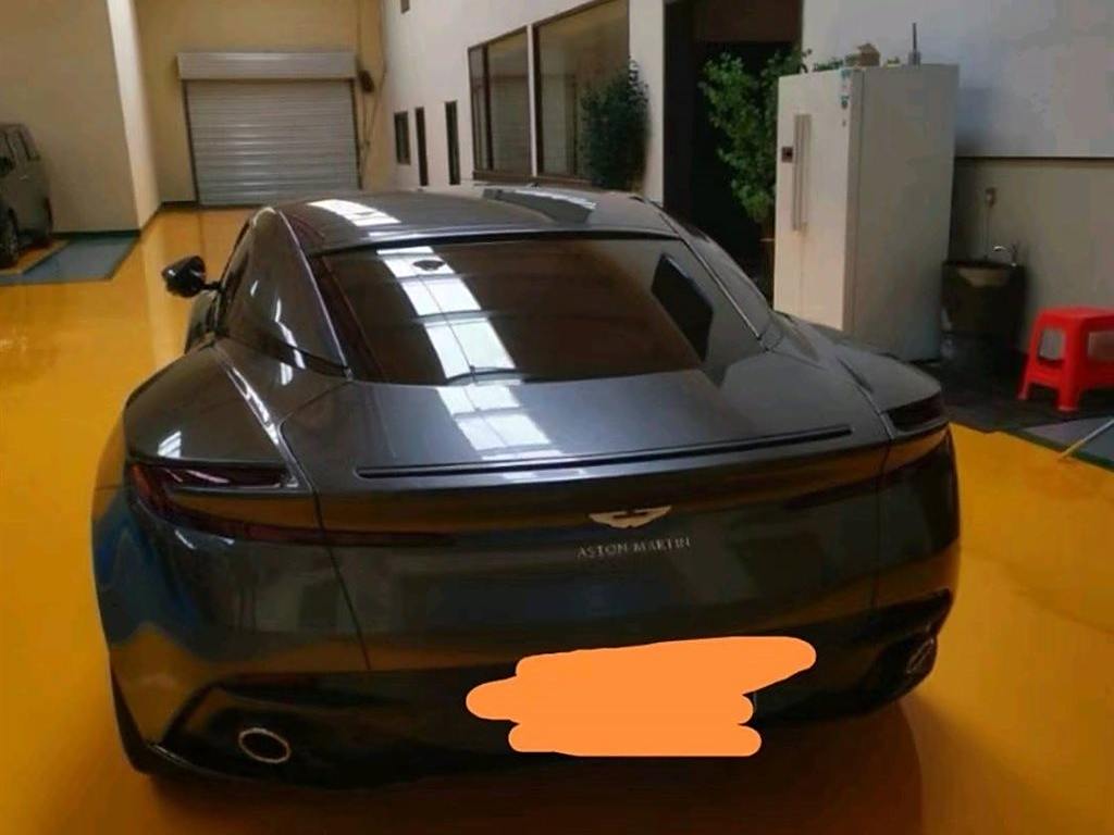 Aston Martin DB11 2020 4.0T V8 Coupe