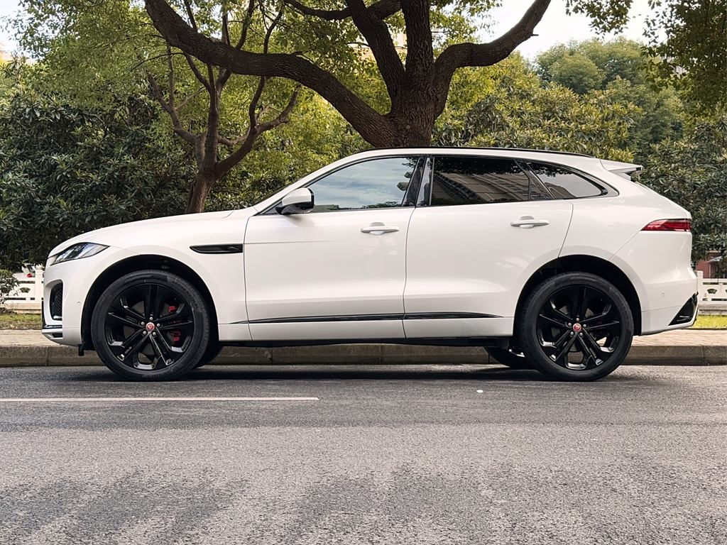 Jaguar F-PACE 2023 P400 SPORT