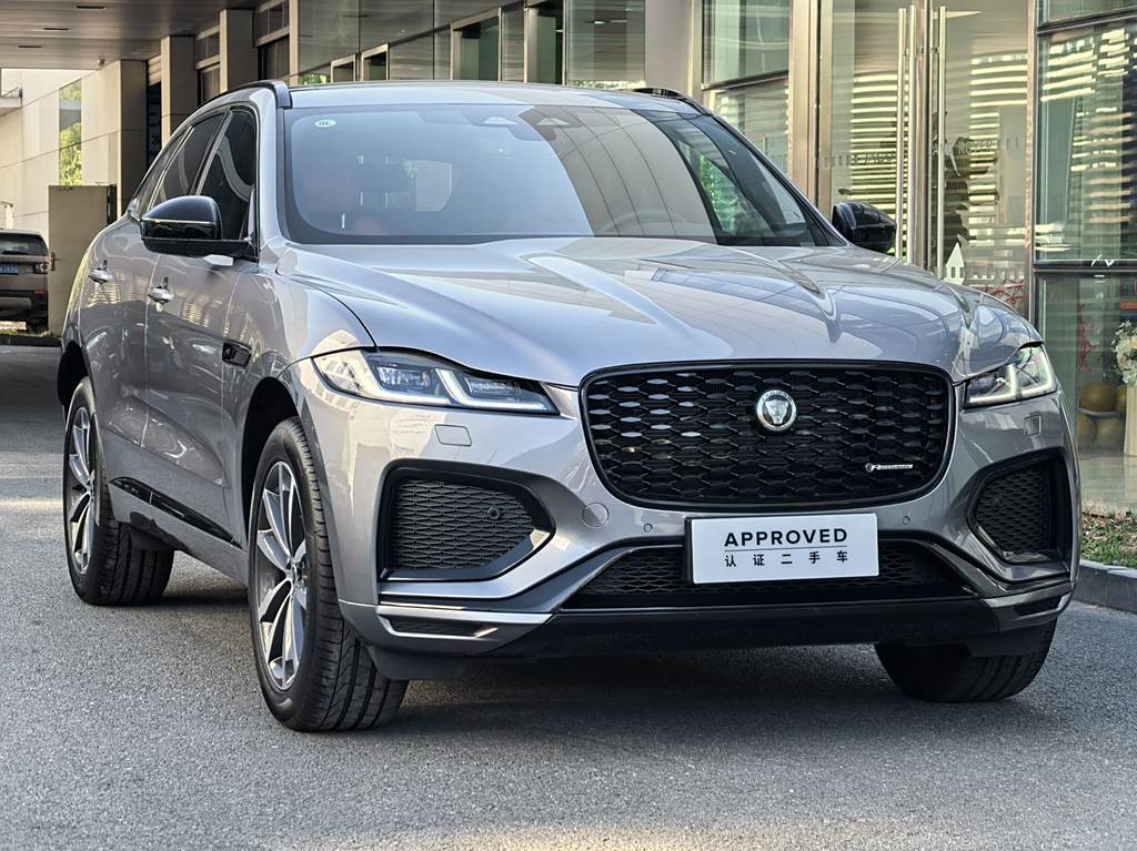 Jaguar F-PACE 2024 P250 R-Dynamic SE