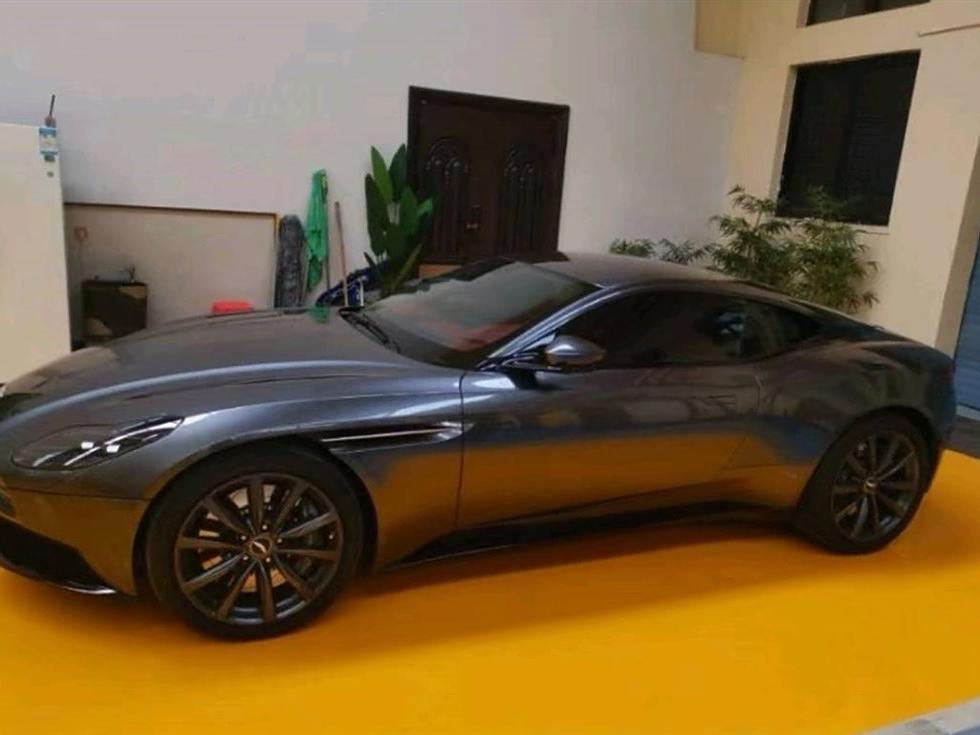 Aston Martin DB11 2020 4.0T V8 Coupe