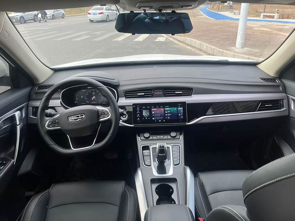 Geely Boyue 2021  1.8TD DCT Luxury