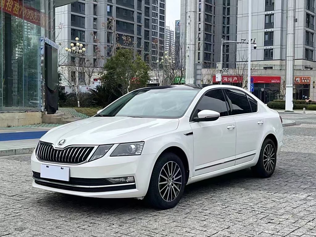 Skoda Octavia 2019 TSI230 DSG