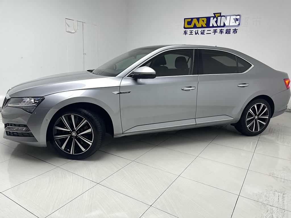 Skoda Superb 2021 TSI330 DSG